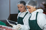 Why Disposable Hairnets and Beard Guards Are a Must for Restaurant Food Safety