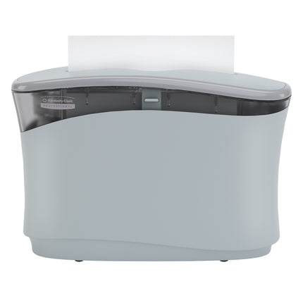 Essuie-mains Kleenex Reveal pliés en V (46321) - 2 épaisseurs, feuilles de 7,5 po x 9,4 po, blanc, 150 feuilles/paquet, 16 paquets/caisse