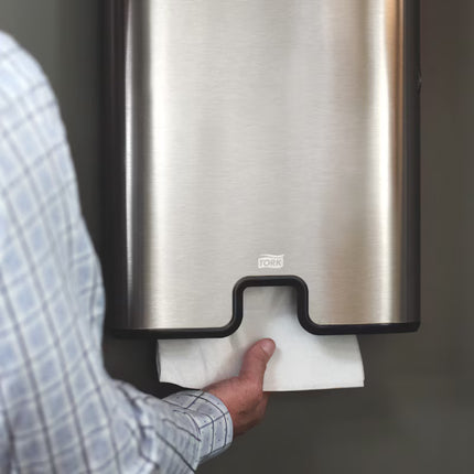 Tork Premium Soft Xpress Multifold Paper Hand Towel - 3-Panel, 2-Ply, White, 135 Towels/Pack, 16 Packs/Case